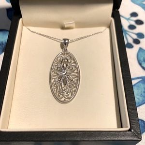 Silver color necklace 18” chain